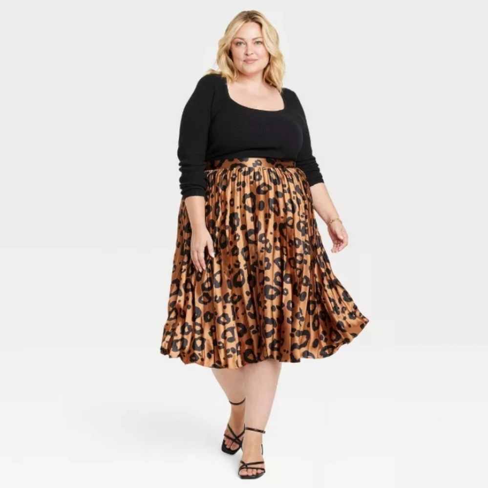 Ava & Viv Brown Leopard Print Pleated Midi Skirt